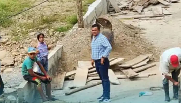 El Puente El Quebraón en Cruz Paredes, Barinas, Vuelve a la Vida Después de 12 Años