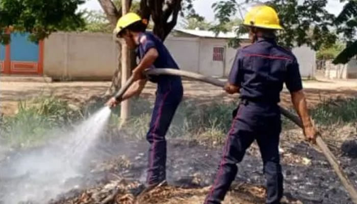 Bomberos de Apure Controlan Incendio de Desechos Sólidos en La Morenera II