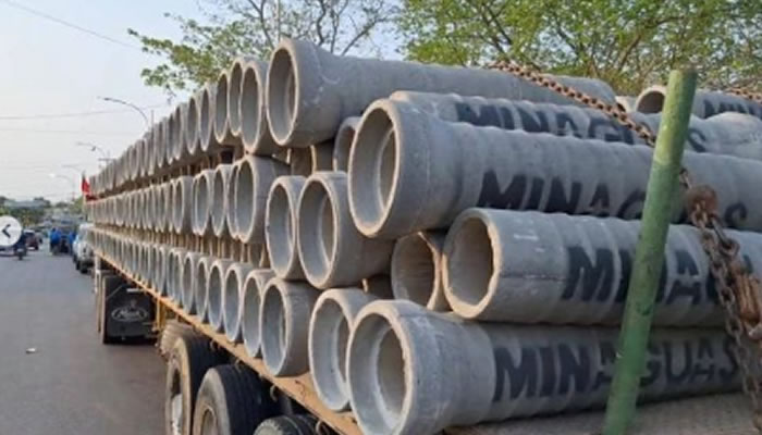 Entregan 1.200 metros de tuberías