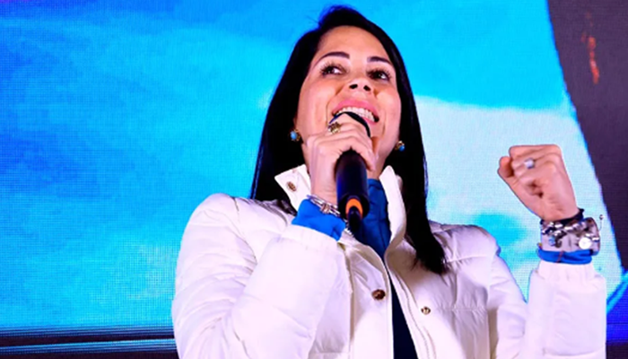 Candidata presidencial de Ecuador anuncia que reconocerá gobierno de Maduro si gana elecciones