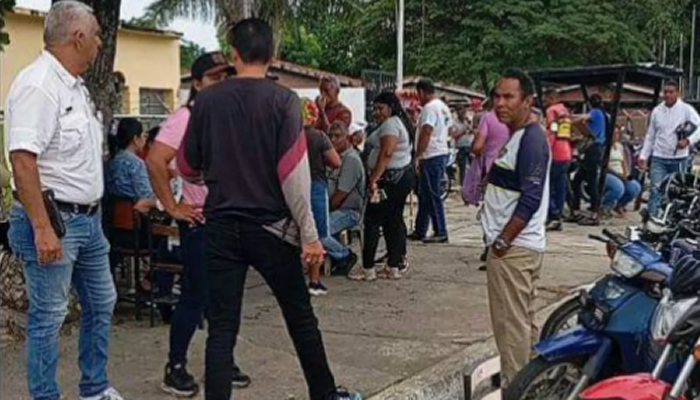 Docentes de Apure participan en simulacro electoral para comicios del 25 de mayo