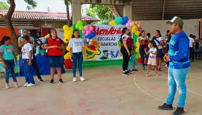 Ruiz Pineda vive una jornada de ciencia y curiosidad con los Semilleros Científicos