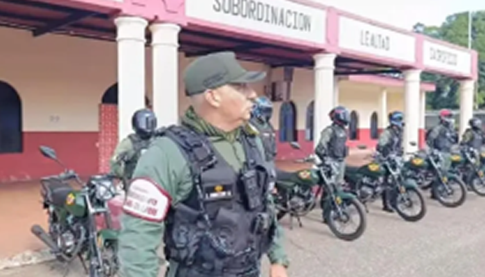 Fuerza Armada Nacional Refuerza Seguridad Vial con Nueva Dotación de Motos y Equipos de Protección en Apure