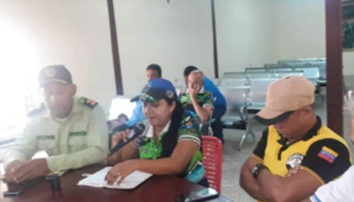 Autoridades Municipales y Gremio Transportista Establecen Mesa de Trabajo para Ordenar el Servicio Público