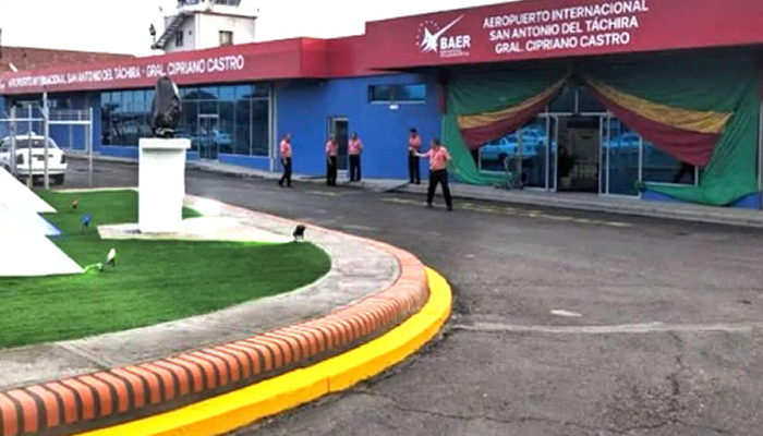 Crisis Aérea en Venezuela se Intensifica: Pasajes Hacia Táchira se Agotan
