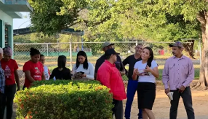 Gobierno y Comunidad Articulan Políticas Educativas en Biruaca