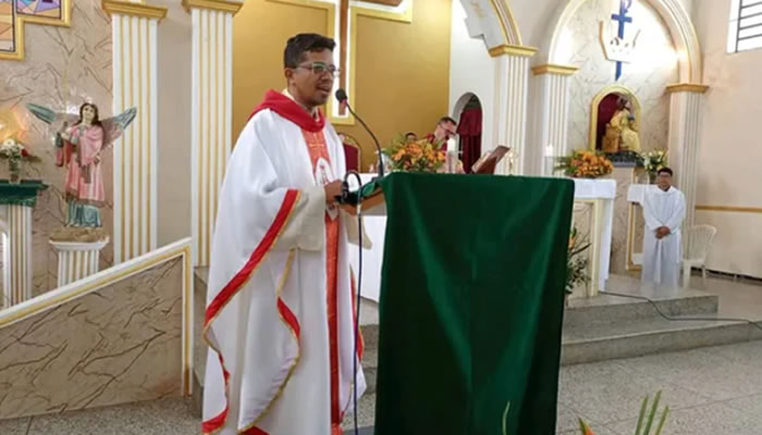 UNES Apure Inicia Celebración de su 17° Aniversario con Misa y Ofrenda Floral en San Fernando