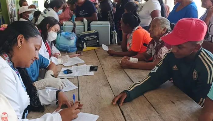 Despliegue médico integral llega a comunidad indígena Boca Arauquita en zona de difícil acceso de Apure