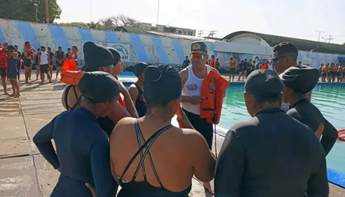 UNES Apure realiza simulacro de rescate acuático en piscina Trina Omaira de San Fernando