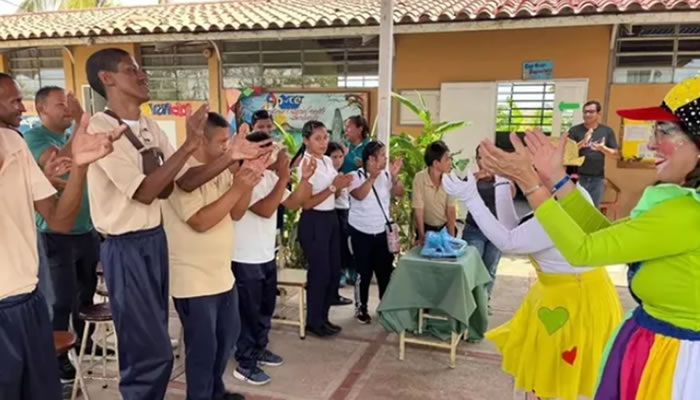 Fumbaifa e Insalud Apure realizaron jornada de salud mental para 68 estudiantes con condiciones especiales en San Fernando