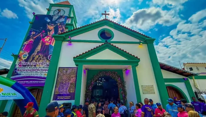 Devotos se congregan en Achaguas