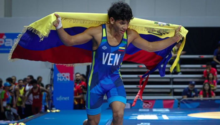 Lucha libre venezolana abrió con dos oros en los Suramericanos de la Juventud Panamá 2025