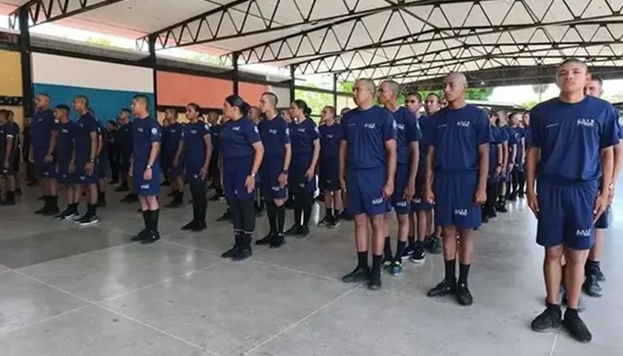 Estudiantes de la UNES Núcleo Apure realizaron exhibición de Gimnasia Policial para demostrar cohesión y resistencia física