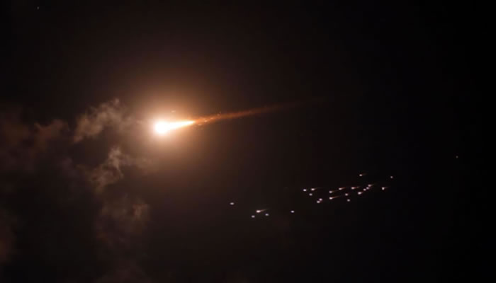 Irán asegura que Estados Unidos violó la tregua y atacó sus barcos en las inmediaciones del Estrecho de Ormuz