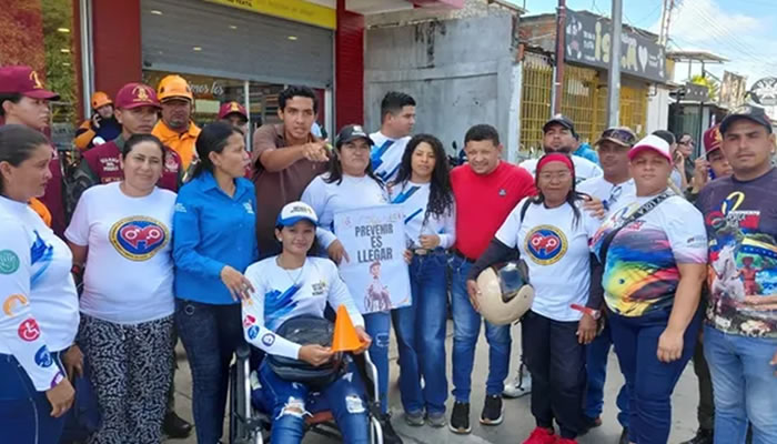 Realizan Toma De Semáforo En El Paseo Libertador De San Fernando Para Concientizar Sobre Seguridad Vial