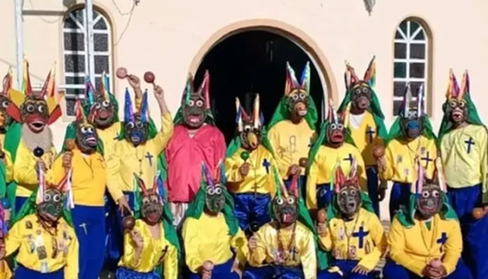 Diablos Danzantes Tomaron La Iglesia San Martín De Porres En Parroquia El Recreo Para Rendir Tributo Al Santísimo Sacramento