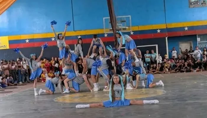 Estudiantes De Guasdualito Realizaron Exhibición De Gimnasia Y Danza En El Gimnasio Cubierto Los Corrales