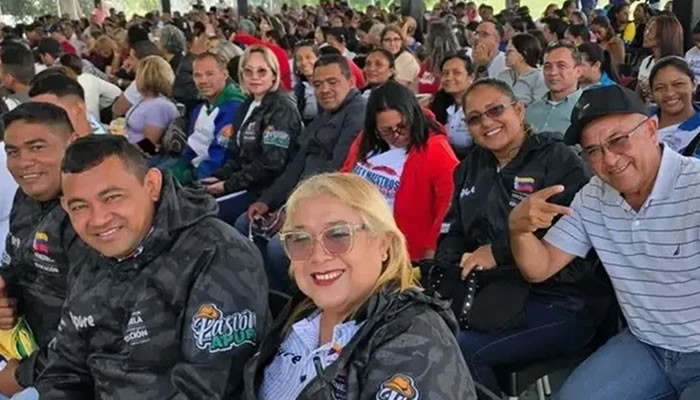 Delegación De Apure Se Incorpora Al Encuentro Nacional De Maestras Y Maestros Bolivarianos