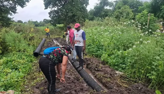 Servicios Públicos Despliega Trabajos De Drenaje En Comunidades Francisco Montoya De Pedro Camejo