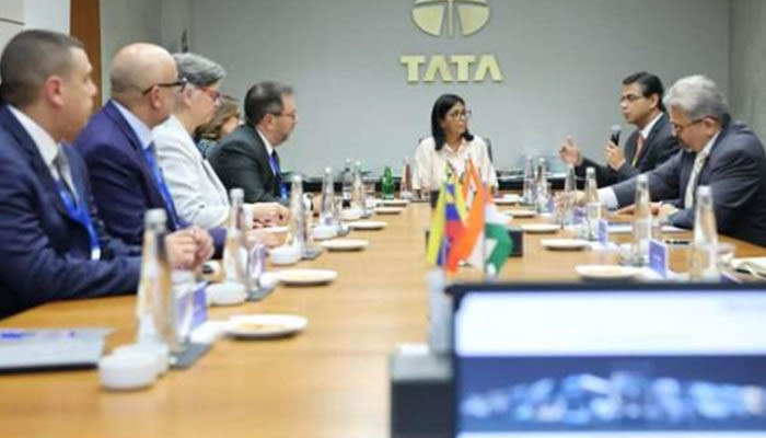 Presidenta (E) Delcy Rodríguez Sostiene Reunión Con Representantes Del Sector Automotriz De La India En Mumbai