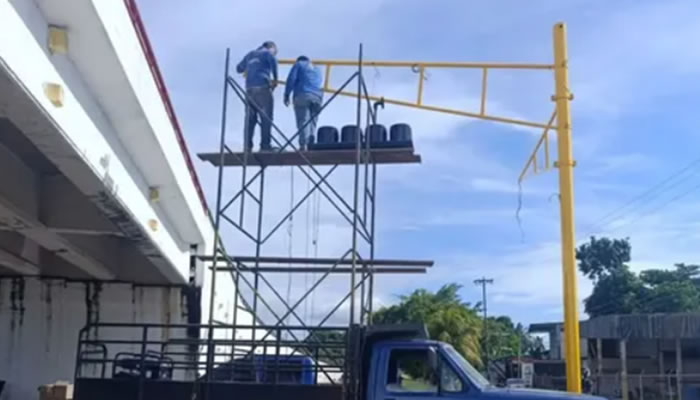 Alcaldía De Biruaca Culmina Instalación De Nuevos Semáforos En Puntos Clave Del Municipio