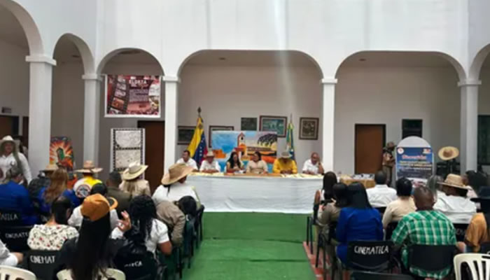 Primera Cohorte Del Diplomado De Historia Local Graduada En Elorza Con 37 Profesionales