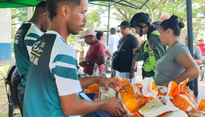 PDVAL Abastece A 484 Familias En Buena Vista Carrizales Con Productos A Precios Solidarios