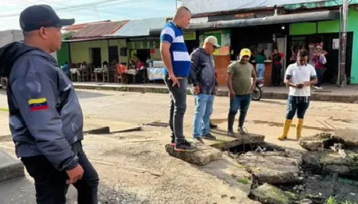 Concejo Municipal De San Fernando Ejecutó Operativo De Limpieza En Alrededores Del Mercado De La Av. Carabobo