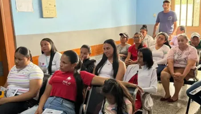Senamecf Apure dicta conversatorio contra la violencia infantil en el ASIC Cristóbal Jiménez
