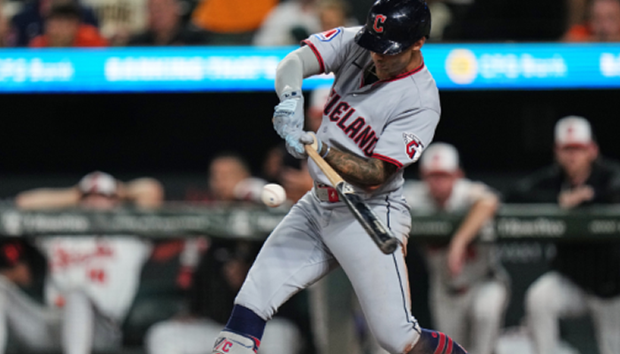 Brayan Rocchio responde en la novena para asegurar el triunfo de Cleveland