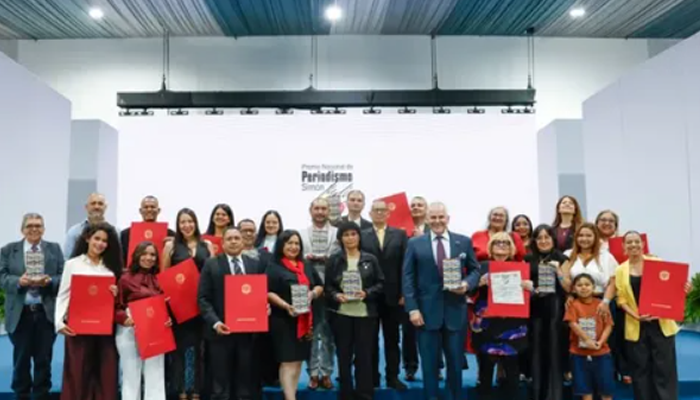 Presidenta Delcy Rodríguez encabezó entrega del Premio Nacional de Periodismo Simón Bolívar en Miraflores