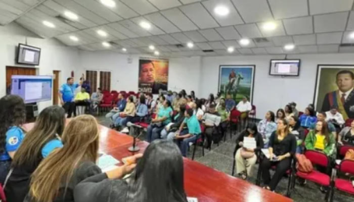 Contraloría de Apure dicta taller sobre el SISROE a responsables de Talento Humano