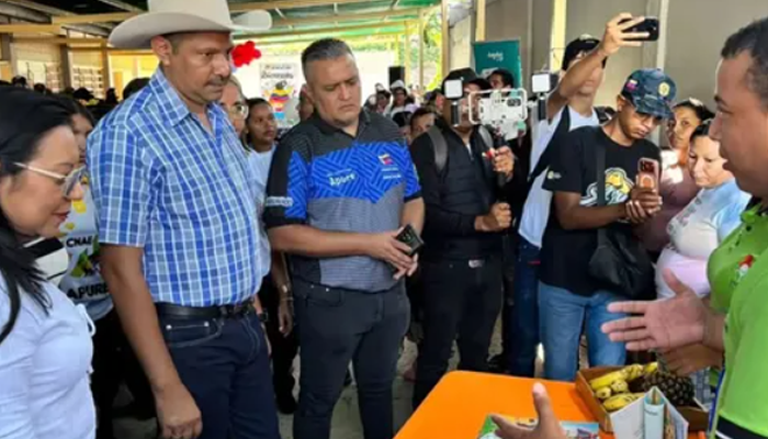 INN transformó el inicio del año escolar en la Escuela Primaria Bolivariana Florentino de San Fernando