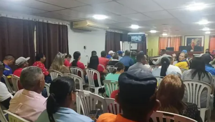 Equipo Político Municipal del PSUV en Biruaca recibe orientaciones sobre el Registro de Electores