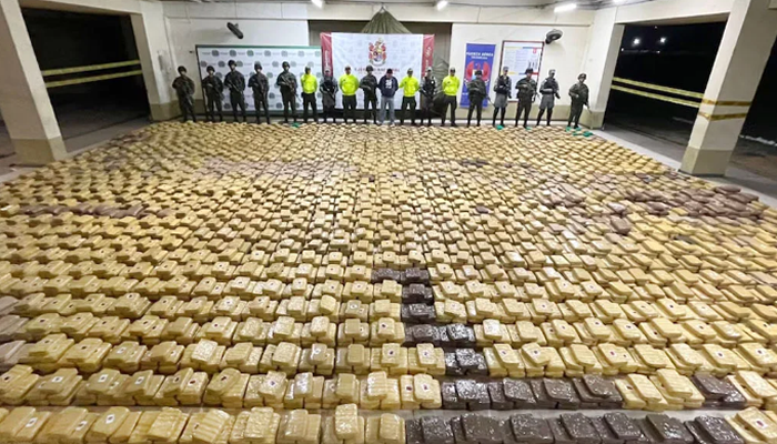Colombia capturó a 21 mil 940 criminales e incautó casi 100 toneladas de droga desde agosto