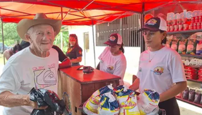 Plan Venezuela Alimenta benefició a familias de Las Colonias del Viento en Biruaca