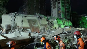 Gobierno y familiares tratan de identificar a 22 fallecidos en doble sismo