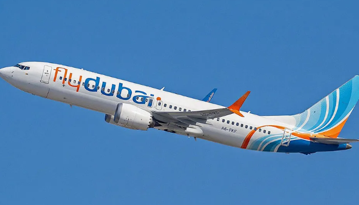 Piloto que acuchilló a su copiloto en pleno vuelo tenía prohibido operar en Omán por radicalización