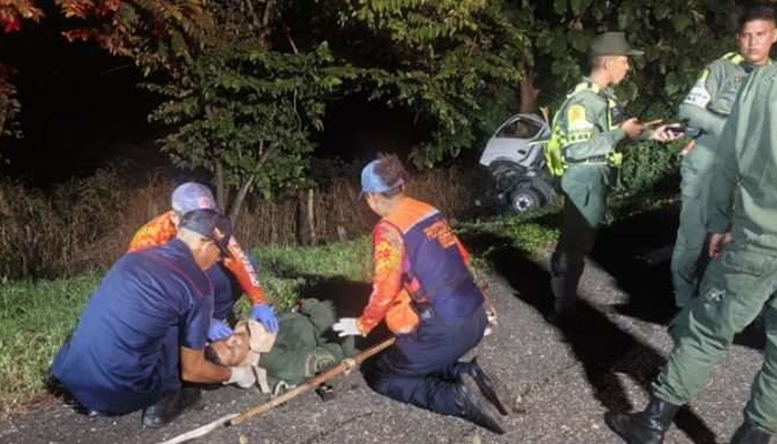 Tres muertos y siete heridos deja trágico choque de un camión contra un árbol en Portuguesa