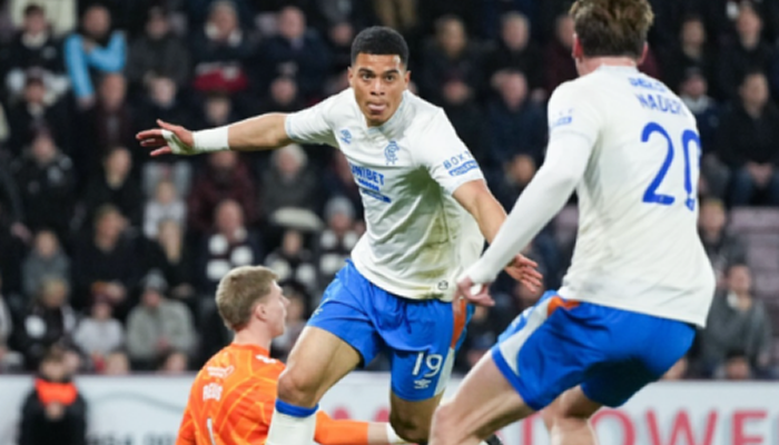 Kevin Kelsy anota en el empate 2-2 del Rangers frente al Hearts