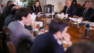 Chile aprueba proyecto que permite a la PDI ingresar a domicilios para detener a extranjeros irregulares